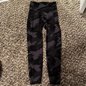 old navy camo leggings